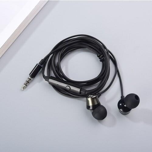 New Original Wired Earphone 3.5mm In-Ear Sport Headset With Microphone Music Earbuds Stereo Earphone For Moto P30 P50 Z3 Z4 Play