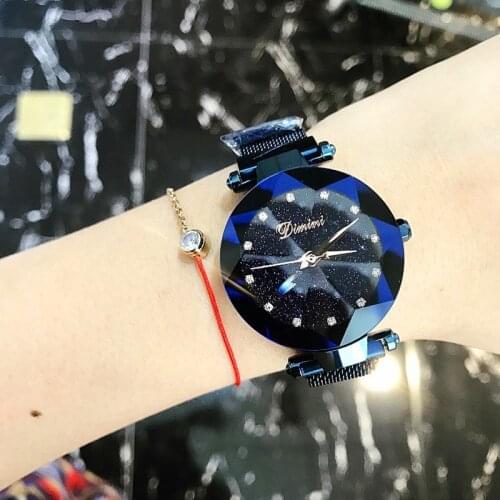 New Style Women Watches Fashion Women Creative Luxury Starry Quartz Watches Simple Magnet Stone Strap Clock zegarki damskie