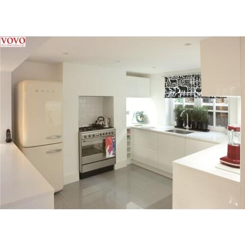 L-shaped kitchen cabinet handle free