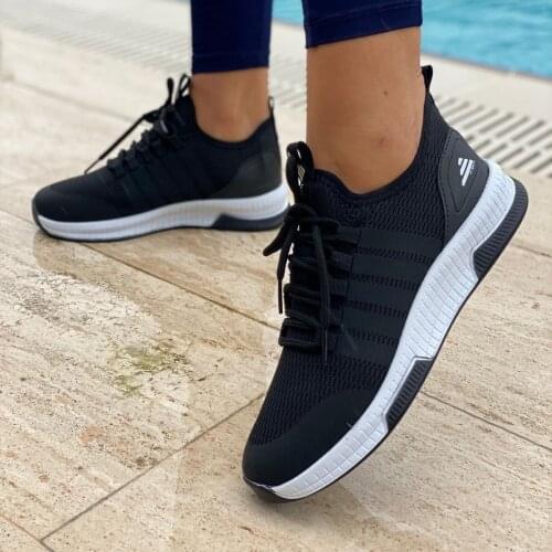 2021 Running Shoes Unisex Breathable Casual Outdoor Light Weight Sports Men Women Walking Platform Ladies Sneakers Black
