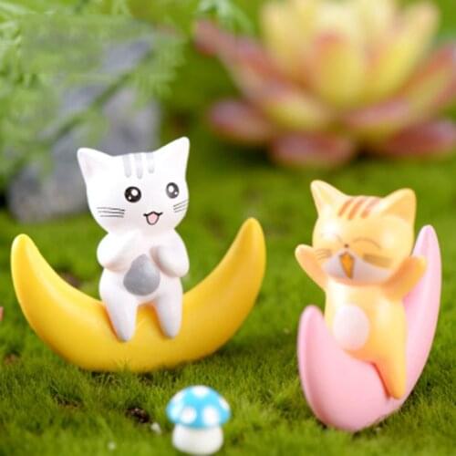 ZOCDOU 1 Piece Cartoon Cute Moon Cat Model Small Statue Car Figurine Crafts Garden Figure Ornament Miniatures