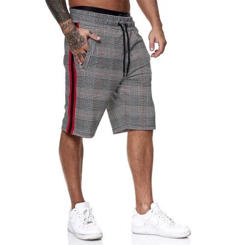 Summer Casual Shorts men Loose fashion stripe Plaid shorts men Streetwear 2021