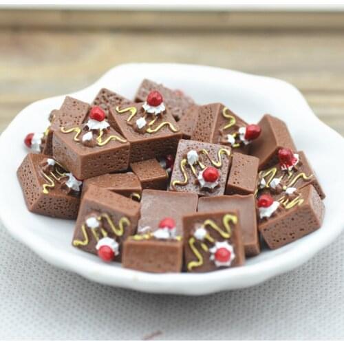 30PCS/Pack 11*12mm Brown Delish Cube Cake,Fake Dessert,Resin Cakes,Fake Food Miniatures,Embellishments Materials Free Shipping