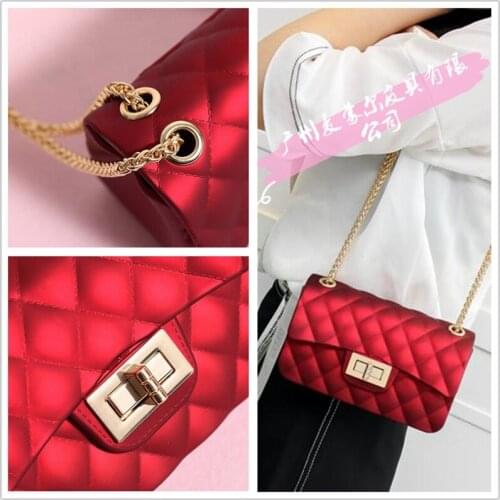 Womens Shoulder Bag Pu Leather Lingge Pattern Womens Straddle Small Bag Brand Designer Simplicity Girls Purse Handbag Sac