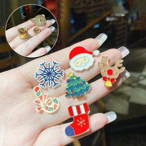 1/6Pcs Christmas Brooches Fashion Party Jewelry Gifts Small Xmas Tree Bell Elk Santa Claus Sock Snowflake Enamel Badge Metal Pin