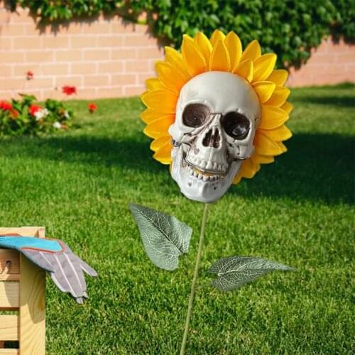 Skull Simulation Patio Path Decoration Funny Garden Stakes Decoration Ornaments Halloween Party Gift