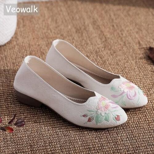 Veowalk Handmade Jacquard Embroidered Women Pointed Toe Ballet Flats Vegan Ladies Soft Comfortable Low Top Slip On Flat Shoes