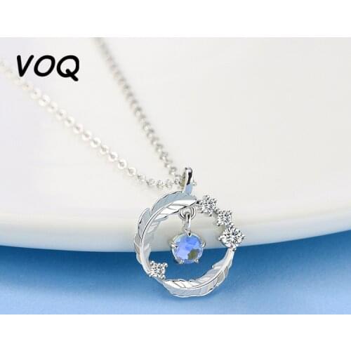 VOQ 925 Sterling Silver Round Colored Moonstone Feather Necklace for Women Trendy Clavicle Chain Party Jewelry