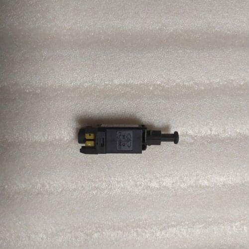 Good Quality Brake Switch For Chery AMULET A15 EASTAR B11 TIGGO T11 FORA A21 KARRY A18 A1 KIMO S12 OEM:A11-3720011