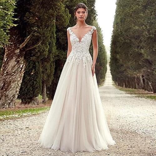 Custom Made Wedding Dresses Appliques Tulle Gowns Court Train Bridal Gowns Vestidos De Noiva