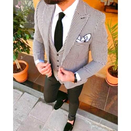Handsome Groomsmen Peak Lapel Groom Tuxedos Mens Wedding Dress Man Jacket Blazer Prom Dinner (Jacket+Pants+Tie+Vest) A138