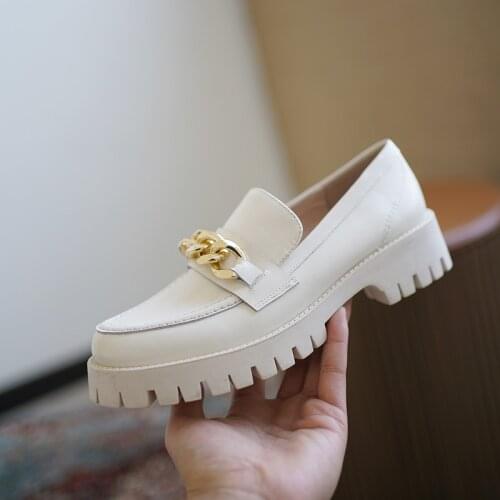 Osunlina Casual Female Flats Platform Metal Chain Round Toe Heel Slip On White Genuine Leather Comfortable Handmade Shoes Woman