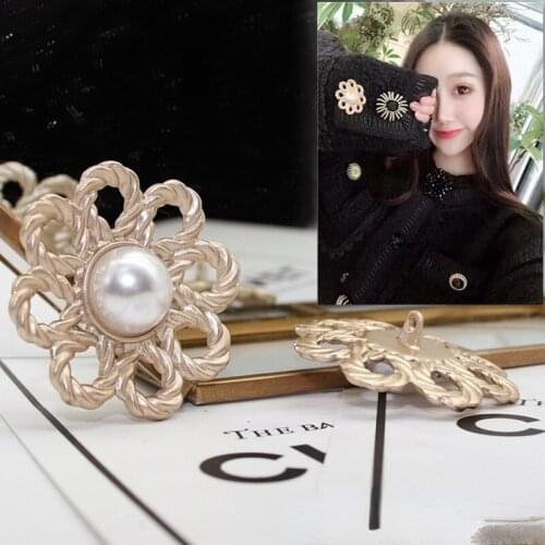 1pcs Metal Button Pattern Alloy Button Small Fragrance Retro British Tweed Coat Vest Decorative Metal Buckle Wholesale
