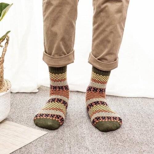 Winter Retro Thicken Cotton Warm Socks for Men Male High Quality Funny Wool Blended Short Sox Casual Comfortable Pattern Sock