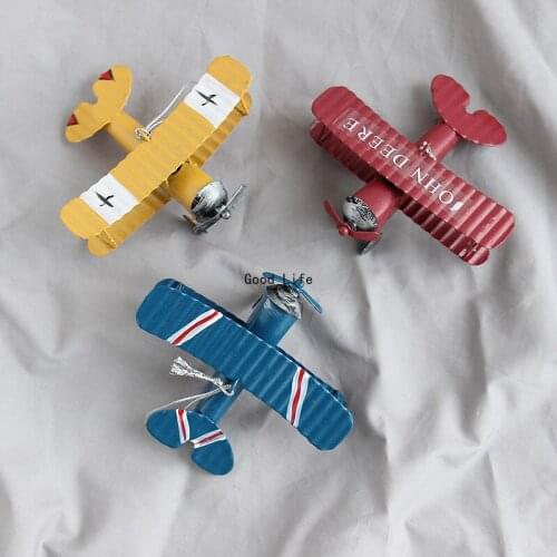 Vintage Wrought Iron Small Aircraft Model Ornaments Creative Car Interior Tin Plane Home Desktop Decoration Craft Ornamen