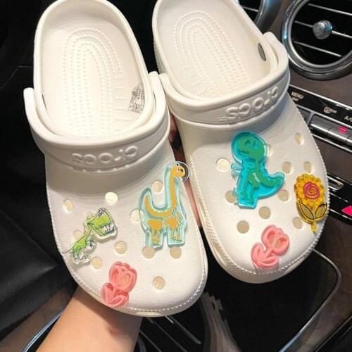 2021 Lovely Cartoon Shoes Charms for Croc Bundle Colorful Butterfly Croc Charms High Quality Clogs Shoe Decorations All-match