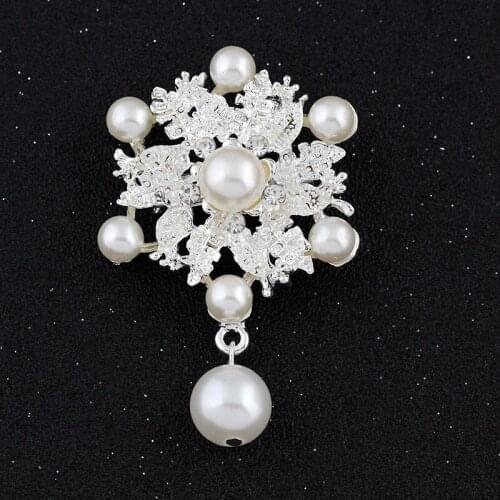 New Amazing Wedding Flowers Bridal Faux Pearl Brooch New Pin Fashion Jewelry Women Clothing Accessories