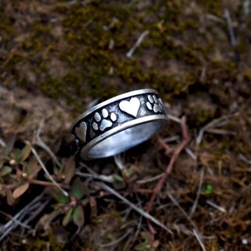 Dog paw and heart ring