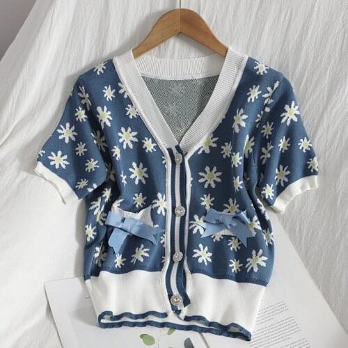 2021 Knitted Women Sweaters Fashion V Neck Short Sleeve Ladies Jumper Retro Single Breasted Female Bow Jacquard Cardigan Tops