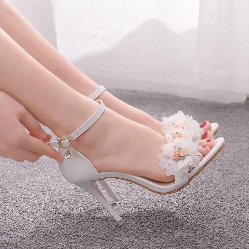 2021 summer new stiletto sandals female large size bride sandals flowers sexy banquet dress bridesmaid wedding shoes