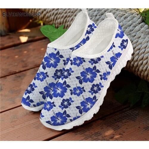 ELVISWORDS Hawaiian Hibiscus Pattern Stylish Womens Slip on Sneakers Flats Lightweight Flats Shoes for Ladies zapaotos de mujer