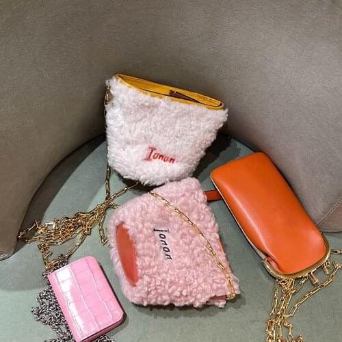 FIRMRANCH INS Stylish Lamb Fur Hot Selling Sweet Cute Furry Girl Mini Crossbody Golden Thin Chain Mobile Phone Bag Female Purse