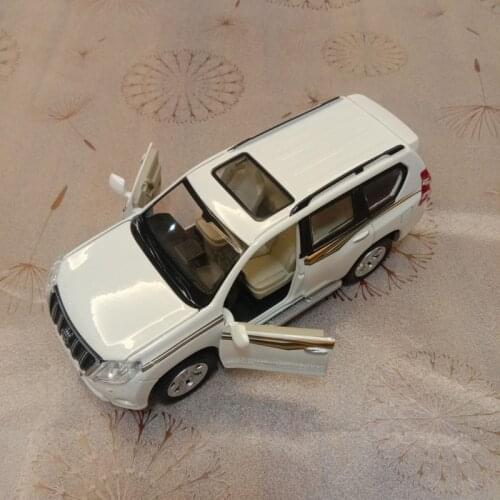 1:32 LAND CRUISER PRADO Alloy Metal Car Model Toys for kids Die Cast Vehicles pull-back vehicle with battery music light