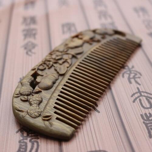 1pc New Hot sale Natural green sandalwood whole wood carving combless comb hair massage anti - static Mushu comb gift PJ68