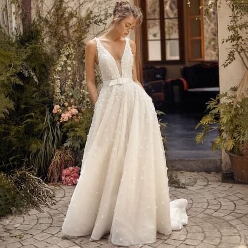 Eightree Boho Wedding Dress Backless 3D Flower Appliques Vestido De Noiva A Line Bride Dresses 2020 Bohomian Wedding Gowns