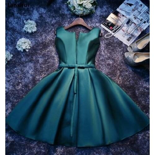 Fashion Dark Green/Blue Party Dresses Short Cheap Lanxirui Dress Scalloped Satin Lace-Up Built-In Bra Sexy Evening Party Gowns