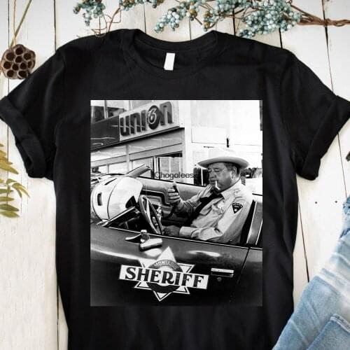 Jackie Gleason in Smokey and the Bandit in Sheriff car on police radio T Shirt