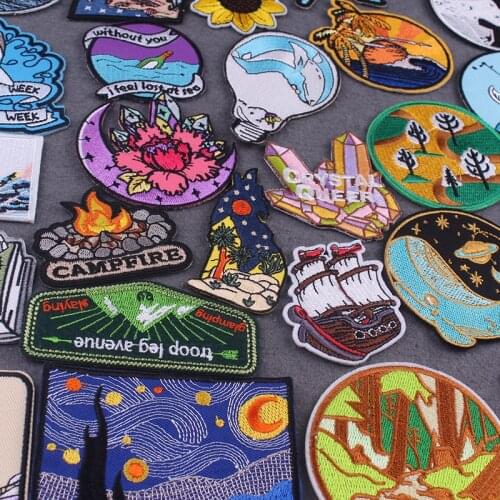 Fashion Wolf Embroidered Patches For Clothing Thermo Adhesive Patch Iron on Jackets Accessories Applique Fusible Sewing Clothes