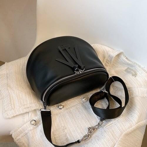 Wide Shoulder Strap Brand Bag Womens Bag 2021 Niche Design New Fashion Net Red Messenger Bag Simple One-shoulder Saddle Bag