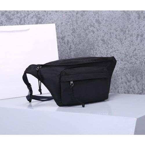Spring 2021 New Fanny bag designer breast bag factory price.Free postage around the world, beautiful bags for men and women