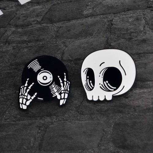 Gothic Skeleton Record Hands Pin Buckle DJ Hands Brooch Enamel Lapel Pins Badge Clothing Backpack Accessories Punk Jewelry Gift