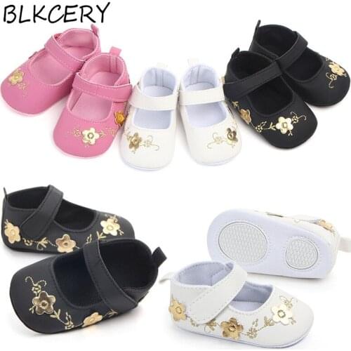Fashion Baby Girls Crib Shoes Newborn First Steps Toddler Flowers Loafers Infant Tenis for 1 Year Old Footwear Doll Shoes Gift