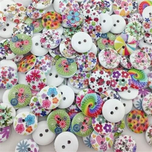 100Pcs 2 Holes Wood Buttons Handmake Scrapbooking Sewing Clothing Accessories 15mm Buttons Flower Painted Sewing Crafts WB05