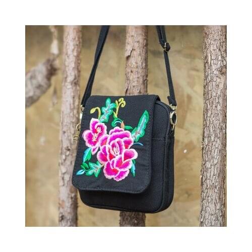 Nice floral embroidery small national women shopping handbags!Nice bohemian prints lady hasp shoulder bag All-match canvas bags