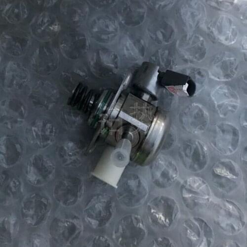 Car High pressure pump 2010-Por sch ePa nam era Cay enn eMa can 3.0T high pressure fuel pump engine gasoline pump assembly