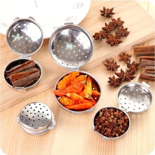 Stainless Steel Seasoning Injector Spice Ball Halogen Bag Stainless Steel Soup Ball Kitchen Marinated Ball Kitchen Accessories