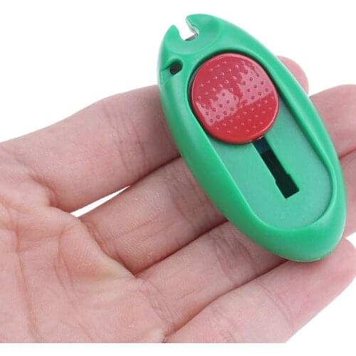 1pc Random Color Needle Threader With Thread Cutter For Needlework Accessories