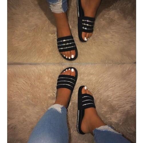 New 2020 women beach rubber slippers shoes woman flip flops female rhinestone sildes candy sandals outdoor flats wholesale drop