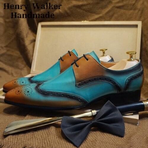 New Fashion Men Derby Shoes Lace up Pointed Toe Classic Design Wing tip Casual Shoes Dress Shoe Wedding Office Leather Shoes Men