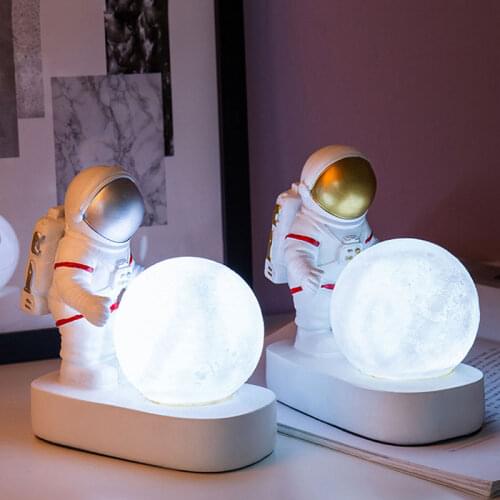 Astronaut Moon Lamp Night Light Resin Led Night Lamp Children Gift Bedroom Bedside Table Lamps Home Decor Desk Light Fixtures