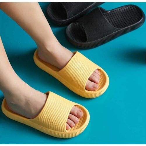 Women Slippers Summer New Fashion Non-slip Sandals Shoes Beach Slides Thick Shower Slipper Soft Sole Women Men Ladies Bathroom