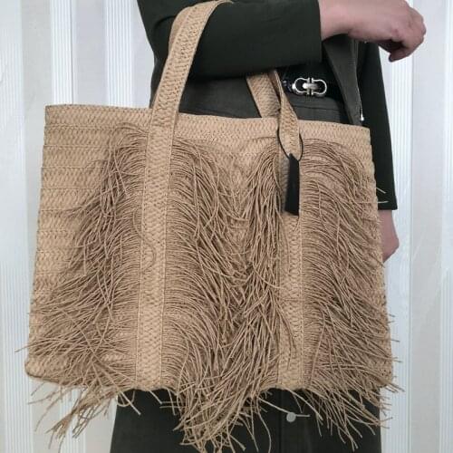 Tassel Straw Bag Luxury Woven Tote Bags for Women Large Capacity Handmade Woven Shoulder Bag 2021 Summer Khaki Color Beach Bag