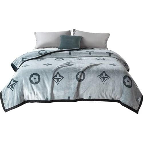 Summer Thin Coral Fleece Blanket Air Conditioning Sofa Blanket Office Nap Spring and Autumn Towel Quilt