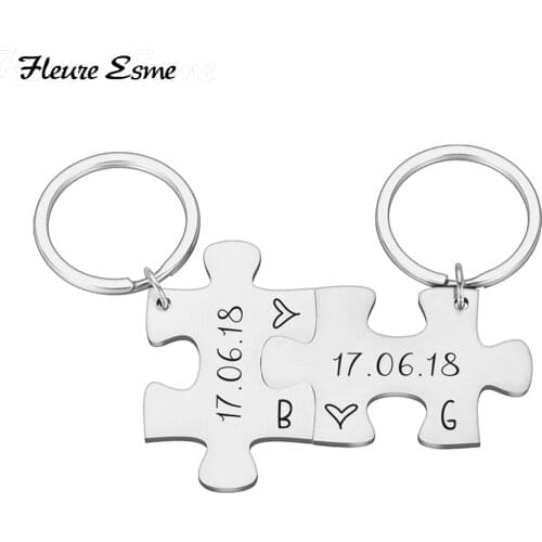 2PCS Couple Keychain Gifts for Husband Wife Boyfriend Girlfriend Valentines Customized Date and Two Initials Keychains for Him