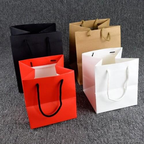 2021 New Paperboard Gift Bags With Handles For Shopping Clothing Flower Package Cases Bags Boxes Party Supplies Packing Bag Box