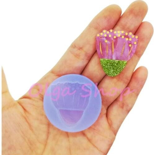 HYL462 31.1mm x 27.4mm Fancy Flower Silicone Mold Fondant Cake Decoration Resin Clay Art Earrings Necklace Pendant Food Safe